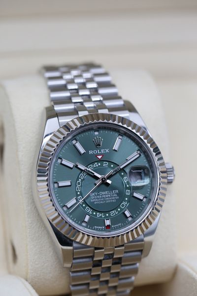 Rolex Sky-Dweller 336934